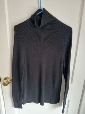 H&M Muscle Fit Turtle Neck